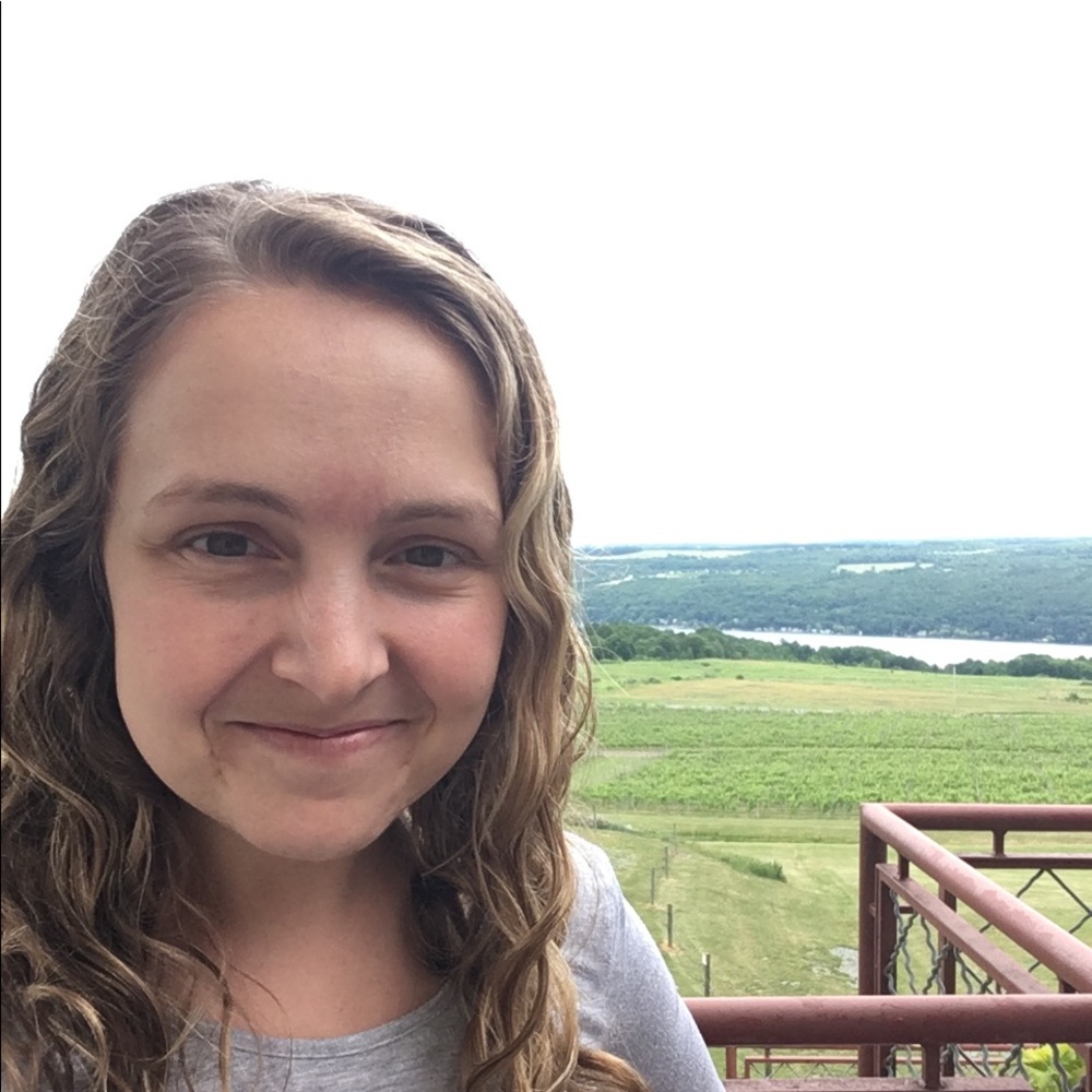 Meet your Posher, Liz